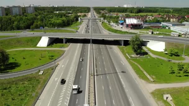 Moskva, Ryssland - maj 27. 2018. ovanifrån av trafikplats — Stockvideo
