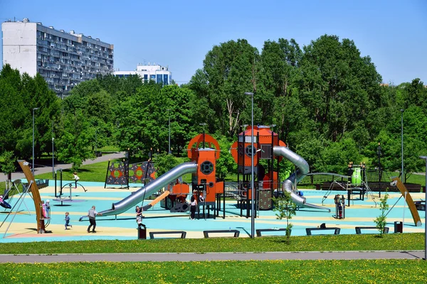 Moscow Russia May 2018 Park Sadovniki Southern Administrative District — Stock Photo, Image