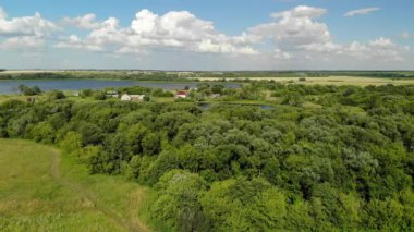 Kırsal alanlarda Orta Rusya doğası