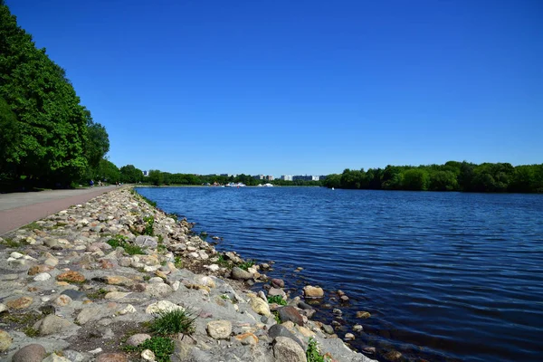 Ufer Des Moskwa Flusses Einem Kolomenskoje Park Moskau Russland — Stockfoto