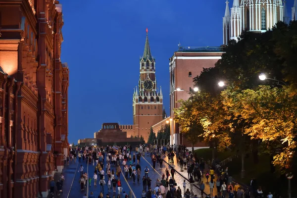 Moscow Rusya Federasyonu Eylül 2018 Kremlin Türbesi Üzerinde Işçinin Kulesi — Stok fotoğraf