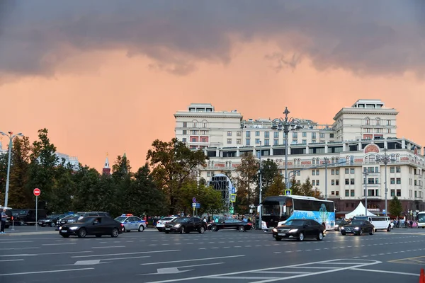 Moskva Rusko Září 2018 Provoz Divadelní Chodba Jedné Hlavních Ulic — Stock fotografie