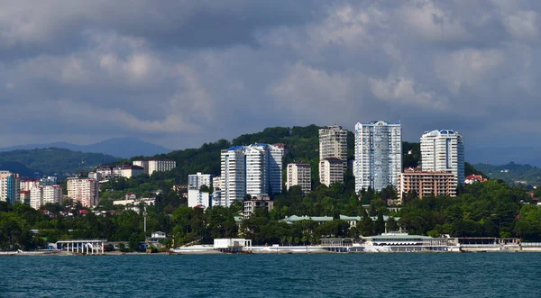 ロシアのソチで海でモダンな住宅 — ストック写真