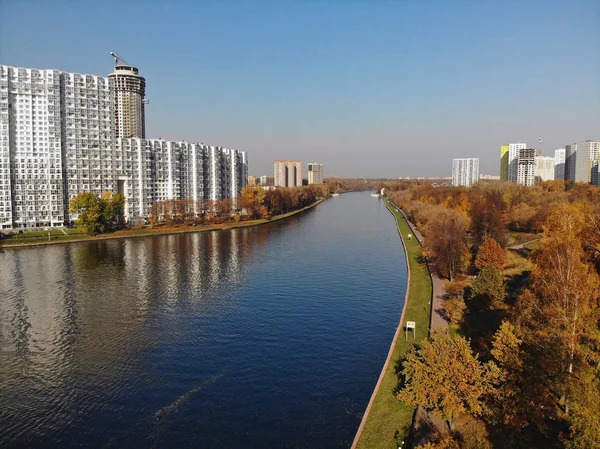 Felülnézet-Moszkva-csatorna, Khimki, Oroszország — Stock Fotó