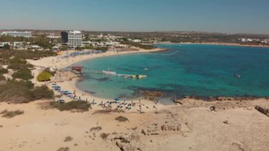 Ayia Napa, Kıbrıs - 1 Kasım. 2018. üzerinden yukarıda Makronissos Beach Resort üzerinde görüntüleyin