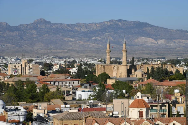 Widok z góry Nikozji - stolica Cypru. Części tureckiej — Zdjęcie stockowe