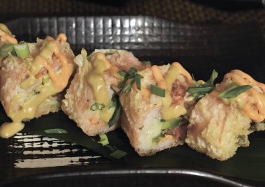 Tablo lokantada fırında rulo