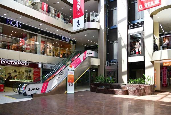 Sochi, Russia - June 2. 2018. Interior of Sun City mall on Severnaya street — Stock Photo, Image