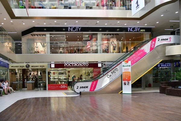 Sochi, Russia - June 2. 2018. Interior of Sun City mall on Severnaya street — Stock Photo, Image