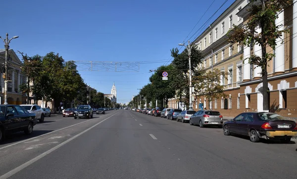 Voronezh, russland - 23. August. 2018. Perspektive Revolution ist eine der zentralen Straßen der Stadt — Stockfoto