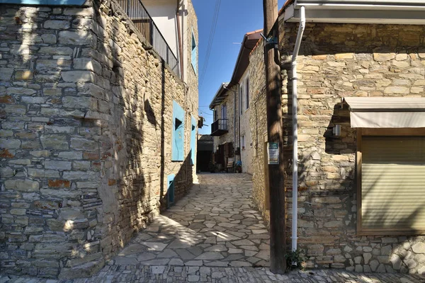 Lefkara, Cyprus - November 2. 2018. Narrow streets in the highland ancient village — Stock Photo, Image