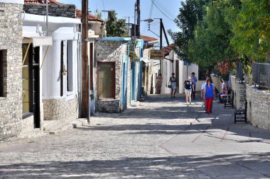 Lefkara, Kıbrıs - 2 Kasım. 2018. caddede Lefkara, Kıbrıs'ın eski Köyü