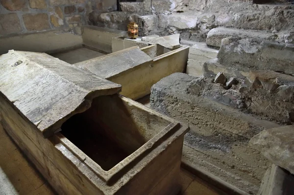Hrobka St. Lazarus v suterénu kostela v Larnaka, Kypr — Stock fotografie