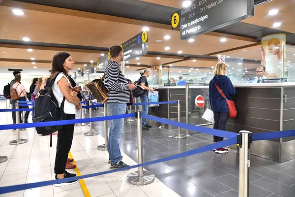Larnaca, Cyprus - October 31. 2018. Passengers pass passport control in Larnaca International Airport — Stock Photo, Image