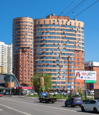 Khimki, Rusya Federasyonu - 10 Mayıs. 2018. Yubileyny umudu - şehir merkezi caddelerinden biri