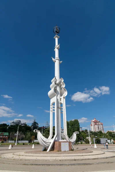 Voronezh, russland - 23. August. Stele am Admiralteiskaja-Damm 2018 — Stockfoto