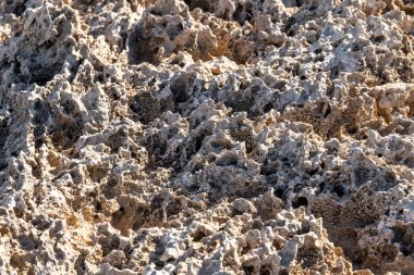 Kıbrıs adasında bir volkanik kaya. Arka plan