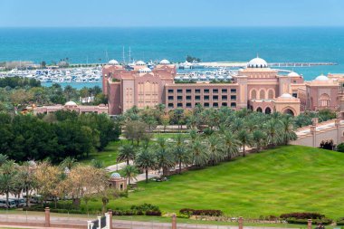 Abu Dabi, BAE-4 Nisan. 2019. bölge parçası Emirates Palace-lüks otel yaklaşık 85 hektarlık çim ve bahçeler ile çevrilidir
