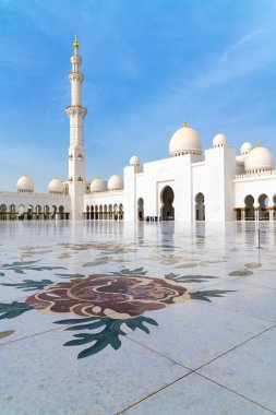 Abu Dabi, Bae - 31 Mart. 2019. Şeyh Zayd Ulu Camii'nin güzel manzarası