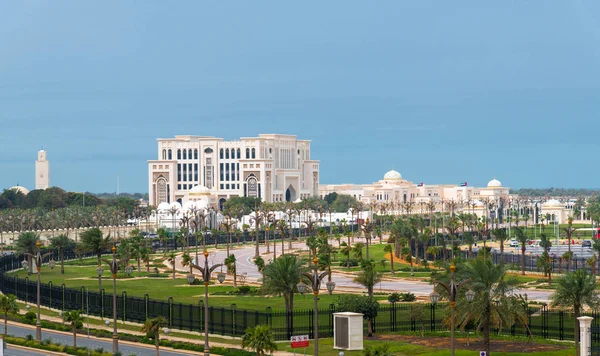 Ministerio de Asuntos Presidenciales en Abu Dhabi, Emiratos Árabes Unidos — Foto de Stock