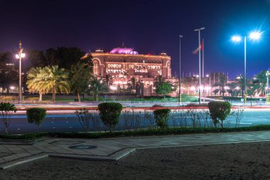 Abu Dabi, Bae - 30 Mart. 2019. Emirates Palace - gece lüks otel