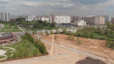 Moskova'da Zelenograd eteklerinde şantiye için temizlenmiş arazi, Rusya