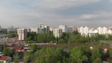 Moskova, Rusya'da Zelenograd ve demiryollarıüst görünümü
