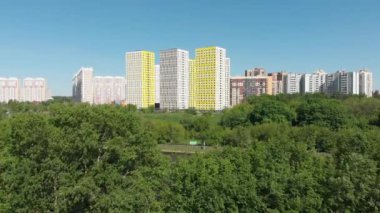 Khimki şehrinde Levoberezhnyy ilçe Cityscape. Rusya