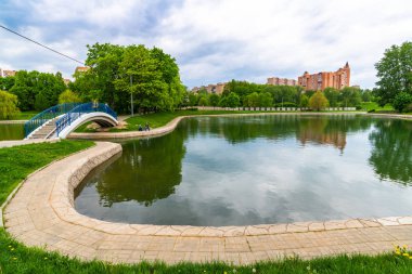 Moskova, Rusya - 15 Mayıs. 2019. Dostluk Parkı'nda festival havuzları
