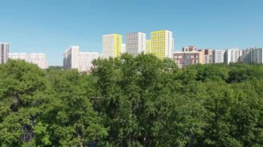 Khimki şehrinde Levoberezhnyy ilçe Cityscape. Rusya