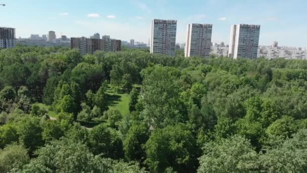 Vista superior del parque Severnoye Tushino en Moscú, Rusia . — Vídeos de Stock