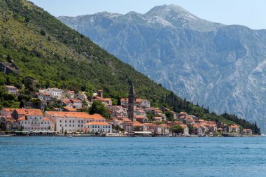 Karadağ'ın Kotor körfezinde Perasti antik kenti