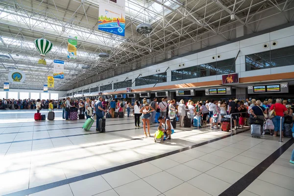 Antalya,Turkey - June 23. 2014. Hall check-in at Antalya International Airport — Stock Photo, Image