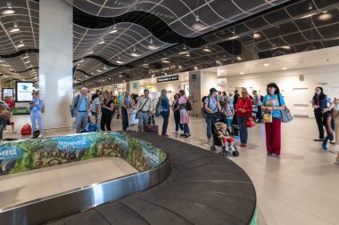 Simferopol, Kırım -26 Haziran. Havalimanında 2019 Bölge Bagaj talebi