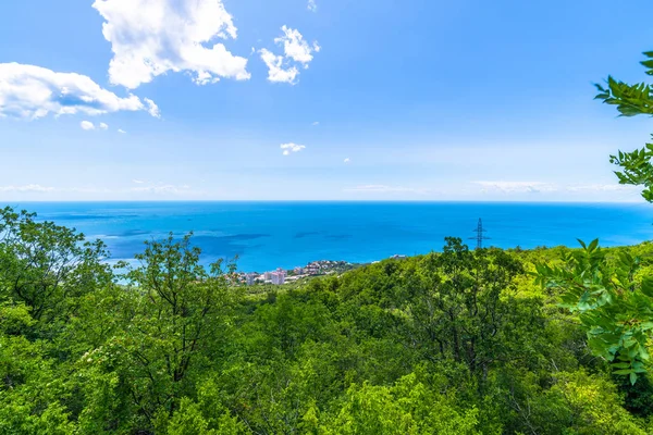 Wunderschöne Landschaft mit dem Schwarzen Meer in foros. Krim — Stockfoto