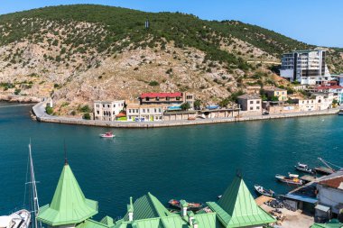 Sivastopol, Kırım - 3 Temmuz. 2019. Tepeden Balaklava Körfezi