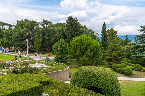 Livadia Crimea Julio 2019 Parque Territorio Del Palacio Livadia Residencia — Foto de Stock