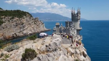 Gaspra, Kırım-7 Temmuz. 2019. Black Sea sahilindeki Cape Ai-Todor ' a kırlangıçlar yuvasının Kalesi