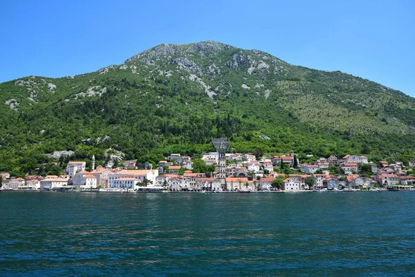 Herceg Novi ókori város a Kotori-öbölben Montenegróban — Stock Fotó