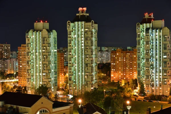 Красивый ночной пейзаж Зеленоградского спального района Москвы — стоковое фото