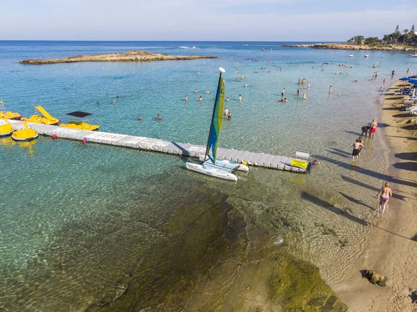 Protaras, Cypr - 11 października. 2019 Słynna plaża figowa miasta — Zdjęcie stockowe