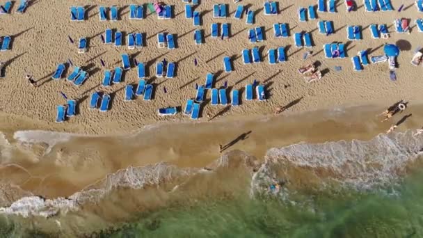 Протарас, Кіпр - 11 жовтня. 2019. Знаменитий пляж Спрінг - чудовий громадський пляж. — стокове відео