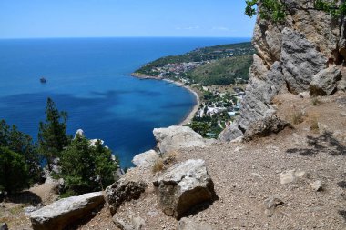 Kırım 'daki Koshka Dağı' ndan Simeiz kasabasının manzarası