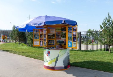 Sochi, Rusya - 4 Haziran. 2018. Bir gezi turu için sokak büfesi