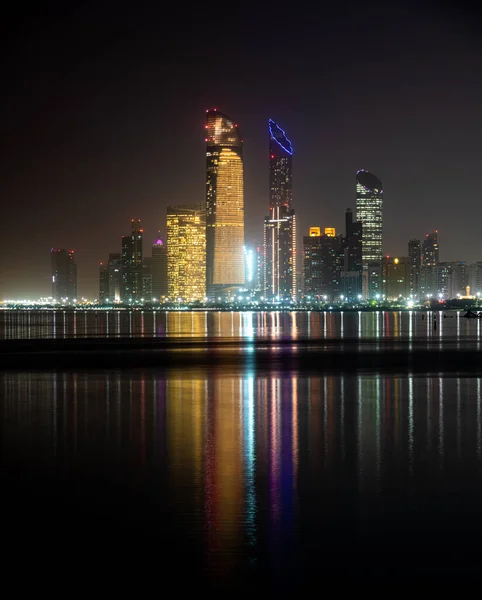 Nattpanorama Över Abu Dhabi Förenade Arabemiraten — Stockfoto