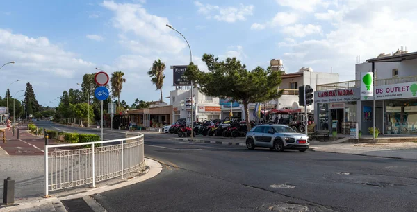 Protaras, Kıbrıs - 6 Ekim. 2019. Cavo Grecko Bulvarı Genel Manzarası