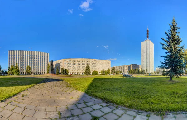 Lenin Square Arkhangelsk Lenin Monument Skyscraper Arkhangelsk Regional Assembly Deputiesthe — Stock Photo, Image