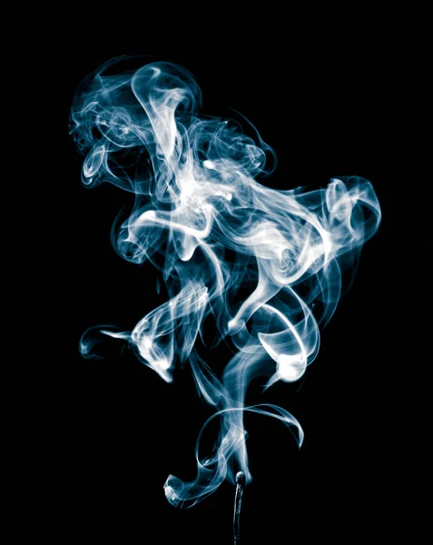 Leichter Rauch Vom Streichholz Auf Schwarzem Hintergrund — Stockfoto
