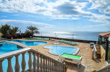 Yüzme havuzları Canary Islands otelleri 