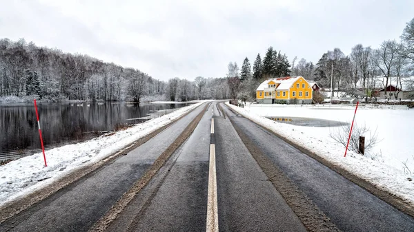 Zimowy Krajobraz Panorama Wysokiego Poziomu Rzeki Morrum — Zdjęcie stockowe